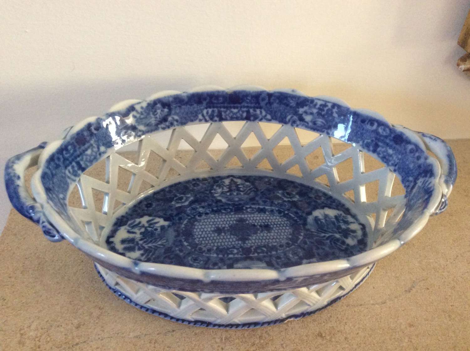 Pearlware blue and white Chestnut basket early 19th Century