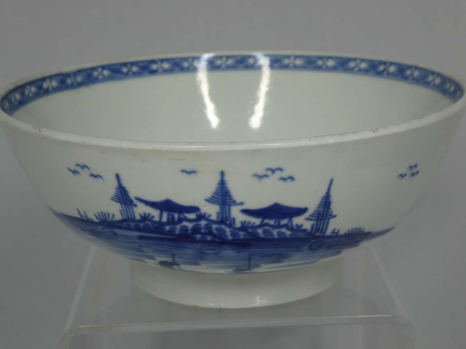 18th Century Full Moon pattern Worcester bowl