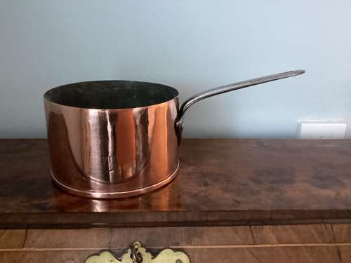 19th Century substantial copper saucepan