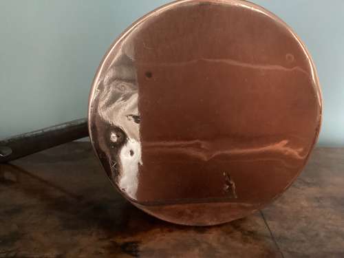 19th Century substantial copper saucepan