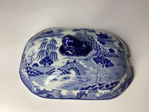 Mason’s chinoiserie sauce tureen and stand