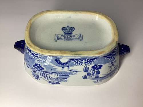 Mason’s chinoiserie sauce tureen and stand