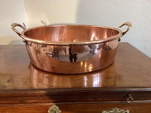 Large 19th Century Georgian copper dairy pan