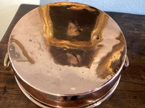 Large 19th Century Georgian copper dairy pan