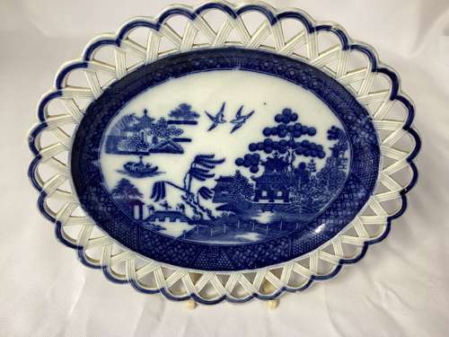 Early 19th Century pearlware  Chinoiserie plate