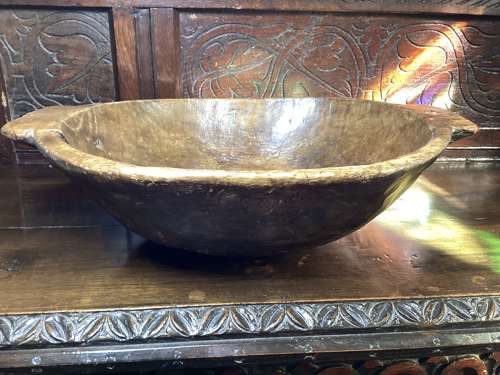 19TH CENTURY KENYAN DOUGH BOWL