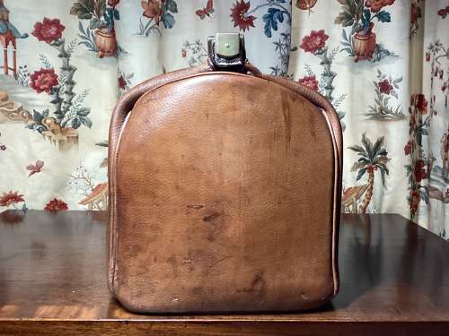 LARGE VICTORIAN LEATHER GLADSTONE BAG