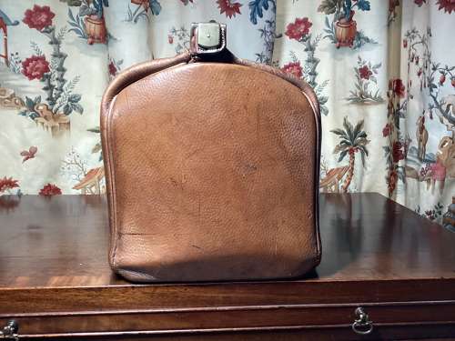 LARGE VICTORIAN LEATHER GLADSTONE BAG