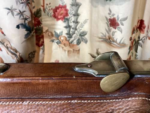 LARGE VICTORIAN LEATHER GLADSTONE BAG