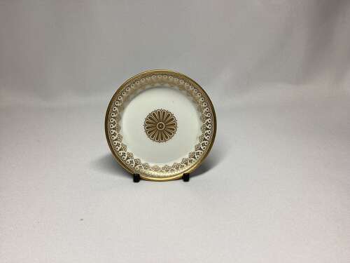 EARLY 19TH CENTURY SEVRES DISH