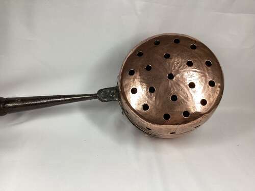 RARE COPPER SAUCEPAN SHAPED PLAGUE PAN