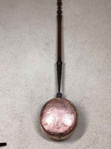 RARE COPPER SAUCEPAN SHAPED PLAGUE PAN
