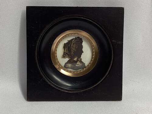 REGENCY PERIOD PORTRAIT SILHOUETTE OF A LADY IN A LACE BONNET