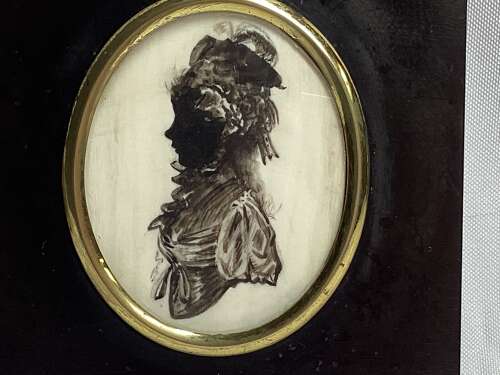 REGENCY PERIOD HALF LENGTH SILHOUETTE OF A LADY