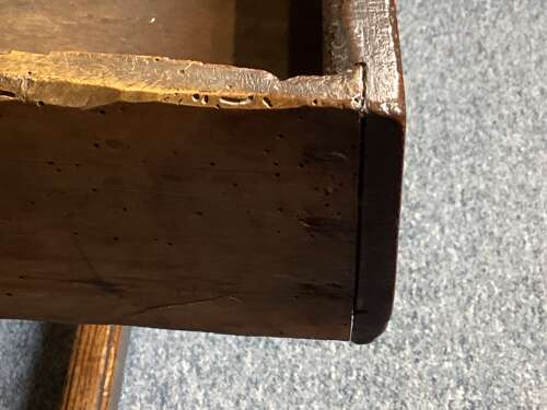 EARLY 18TH CENTURY ENGLISH OAK SIDE TABLE