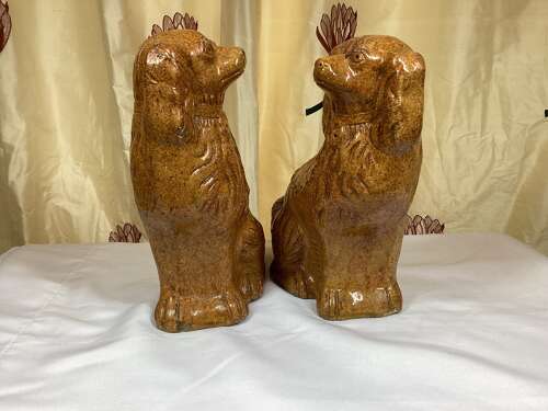 19TH CENTURY PAIR OF POTTERY SPANIELS