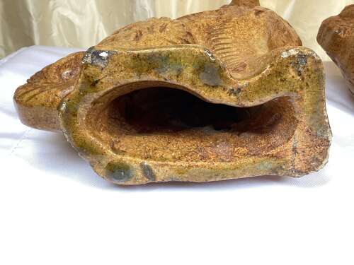 19TH CENTURY PAIR OF POTTERY SPANIELS