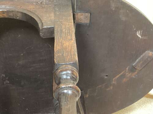 17TH CENTURY SMALL OAK GATE LEG TABLE