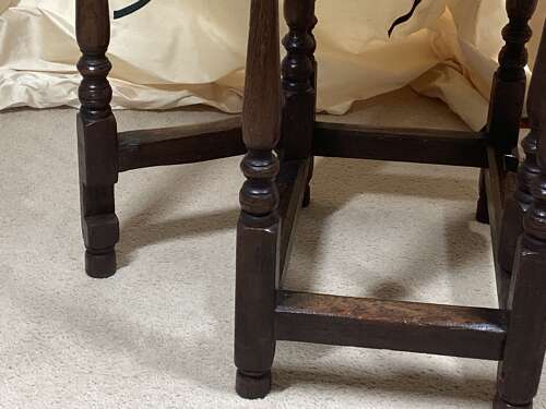 17TH CENTURY SMALL OAK GATE LEG TABLE
