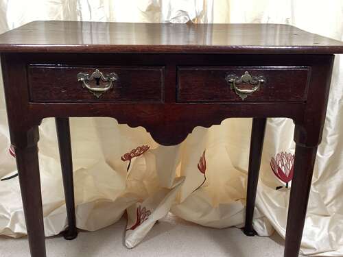 GEORGIAN OAK SIDE TABLE/LOWBOY