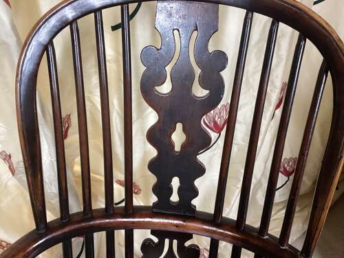 YEW AND ELM REGIONAL WINDSOR CHAIR