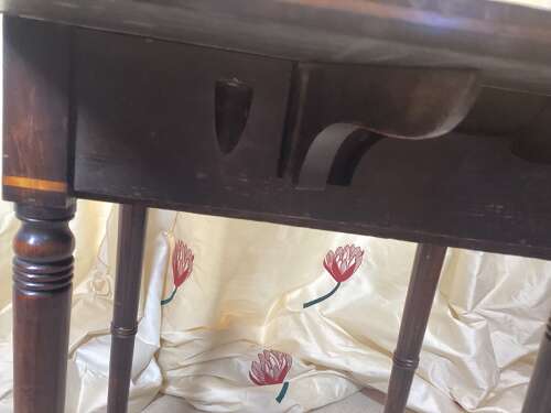 SMALL REGENCY ROSEWOOD PEMBROKE TABLE