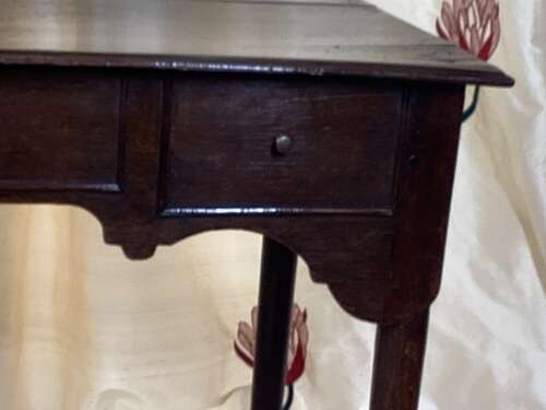 RARE MID 16TH CENTURY OAK SIDE TABLE