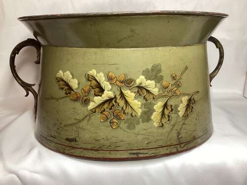 A LARGE TOLEWARE JARDINIERE/ CACHE POT