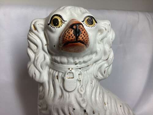 STAFFORDSHIRE SPANIEL FIGURE