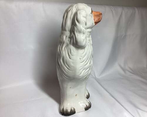STAFFORDSHIRE SPANIEL FIGURE