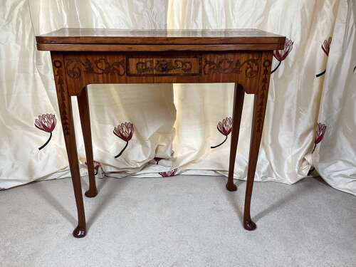 18th CENTURY SATINWOOD DUTCH GAMES TABLE