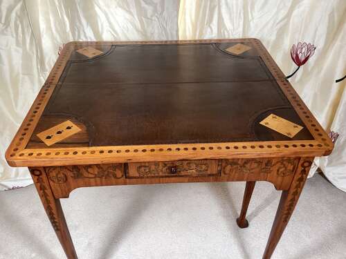 18th CENTURY SATINWOOD DUTCH GAMES TABLE