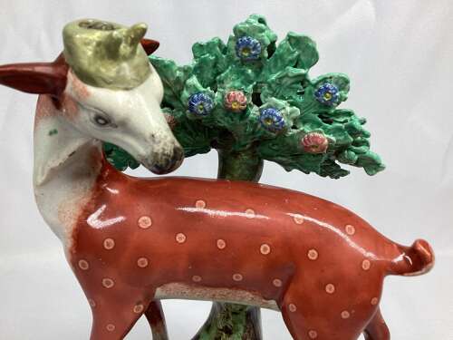 STAFFORDSHIRE PEARLWARE FIGURE OF A DEER