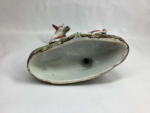 STAFFORDSHIRE PEARLWARE FIGURE OF A DEER