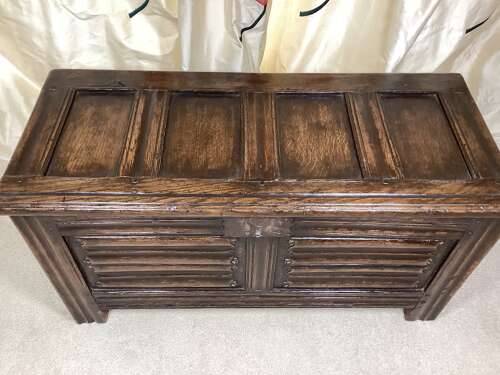 CHARLES II SMALL OAK LINENFOLD COFFER