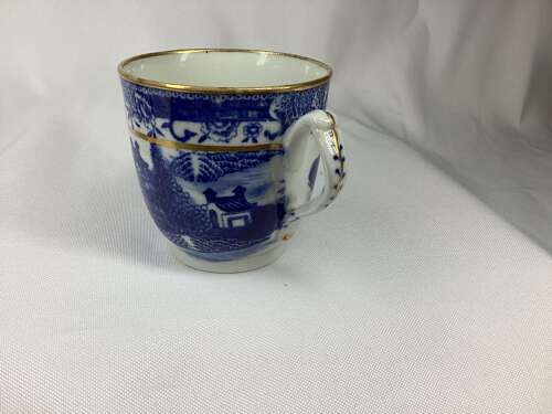 NEW HALL TRIPLE WILLOW PATTERN COFFEE CUP