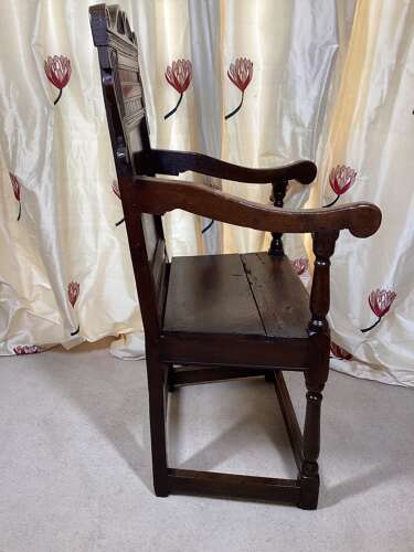 17TH CENTURY OAK  WAINSCOT CHAIR
