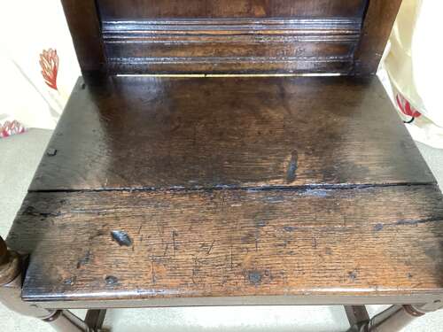 17TH CENTURY OAK  WAINSCOT CHAIR