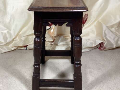 17TH CENTURY JOINED OAK  STOOL