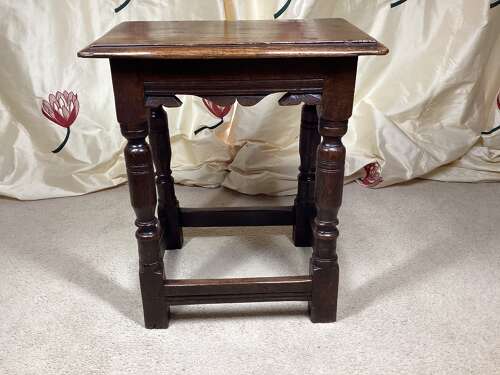 17TH CENTURY JOINED OAK  STOOL